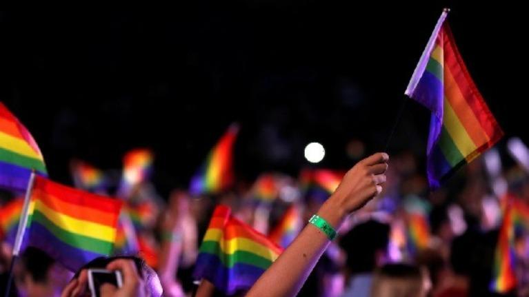 Ayol pissing porno video